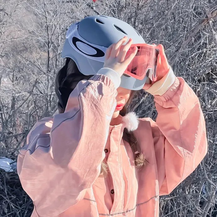 西谎极落之太爆太子太空舱